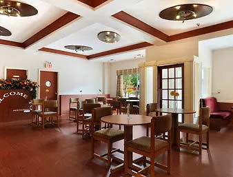** Hotel Howard Johnson By Wyndham Toronto Downtown West Canada